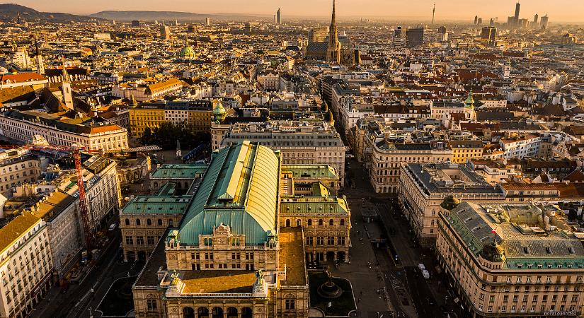 Bécsben a lakosság fele szociális bérlakásban él, egyre hosszabbak a várólisták