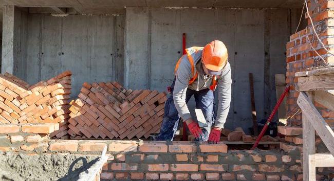 Ivano-Frankivszk megyében 15 millió hrivnyát loptak el egy iskolaépítés során