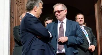 Miért rúgta ki Orbán az európai tárgyalóit?