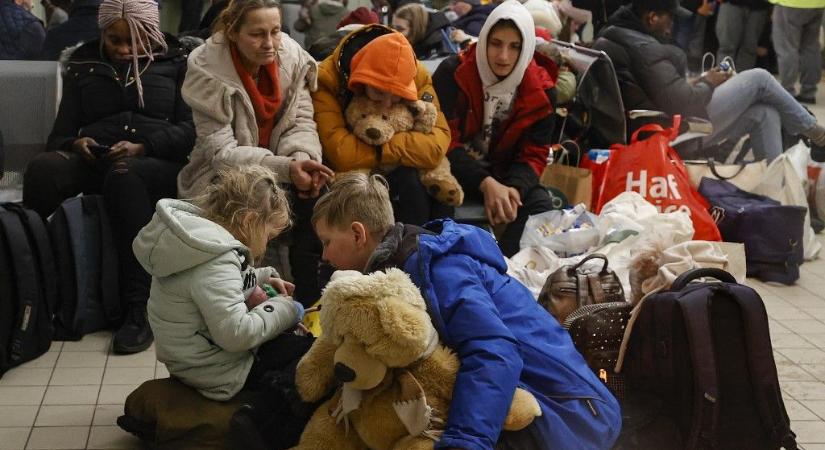 Eurostat szerint 4,3 millió fölött van ukrajnai menekültek száma az EU-ban