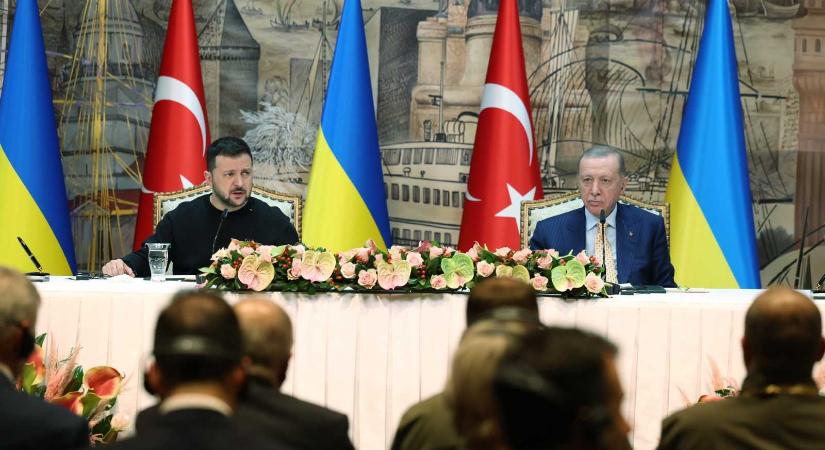 Erdogan: Törökország kész az orosz–ukrán béketárgyalások házigazdája lenni