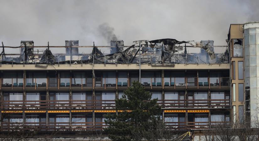 Hatalmas kárt okozott a tűz a visegrádi Hotel Silvanusban