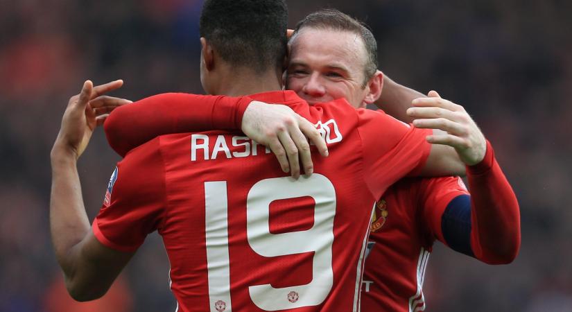 Rooney nem különösebben bírja Rashfordot, szerinte klubot kellene váltania volt csapattársának