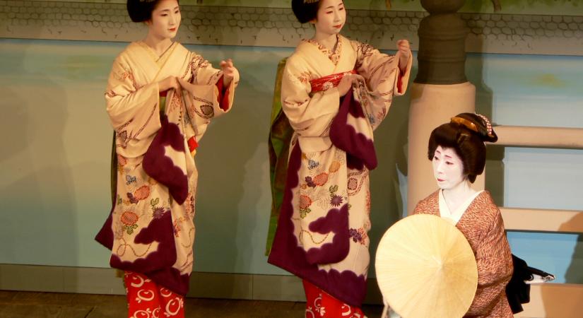 Korlátozzák a turistákat Kiotó gésanegyedében
