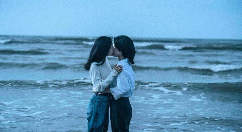 Friss leszbikus filmek a Távol-Keletről