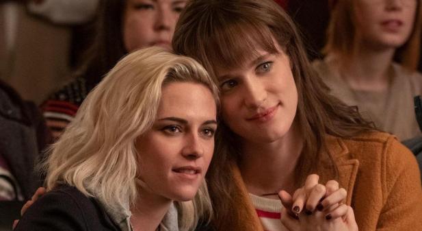 A rajongóknak bejött Kristen Stewart cuki, leszbikus karácsonyi filmje – ajánló