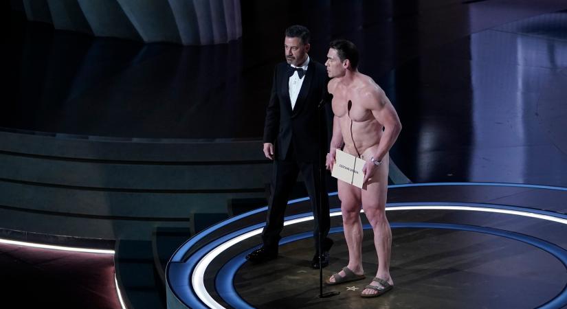 Pucéran jelent meg az Oscar-gálán a híres filmsztár, Arnold Schwarzenegger 36 év után újra találkozott ikertestvérével