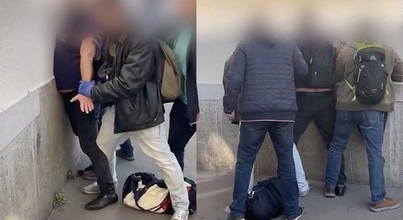 Utasoknak látszó, civil ruhás rendőrök tucatjai csaptak le két férfira a Keleti pályaudvaron