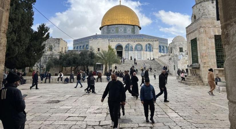 Ebből még baj lesz: Izrael korlátozza a muszlimok belépését a jeruzsálemi al-Aksza mecsetbe ramadánkor