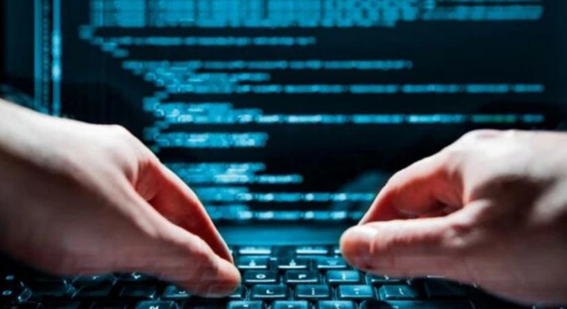 Példátlan méretű kibertámadást indítottak oroszbarát hackerek francia kormányzati szervek ellen