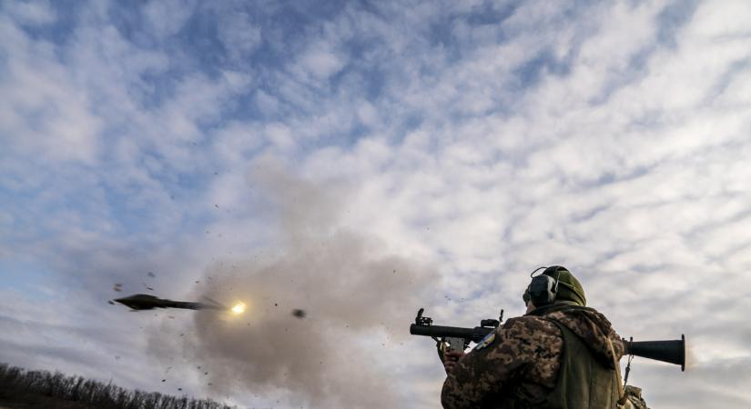 Már Ukrajnában vannak a NATO-katonák, nagyon közel a harmadik világháború