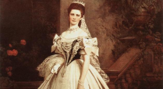 Rajongott a magyar díszruhákért Erzsébet királyné