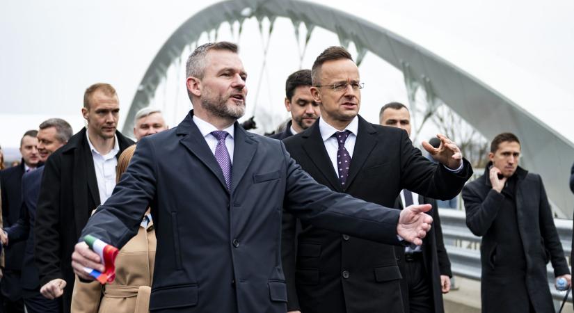 Szijjártó Péter: újabb Ipoly-híd került átadásra Magyarország és Szlovákia között