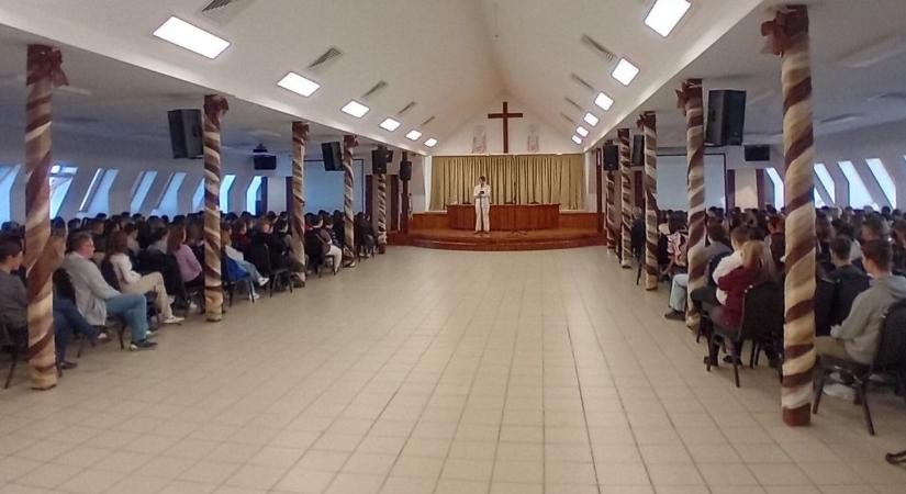 Evangélikus ifjúsági találkozó roadshow-ja érkezett Orosházára