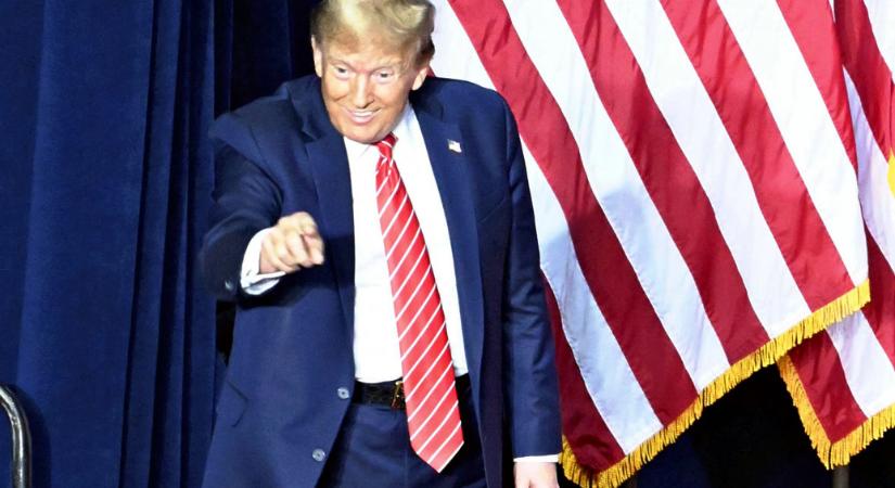 Trump megígérte, elnökként azonnal szabadon engedi a Capitolium ostroma miatt bebörtönzött híveit
