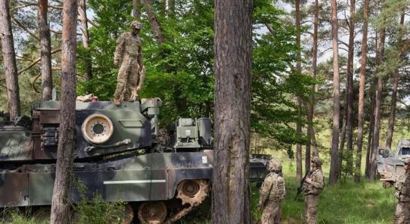 Meghalt egy katona egy bajorországi NATO-gyakorlaton