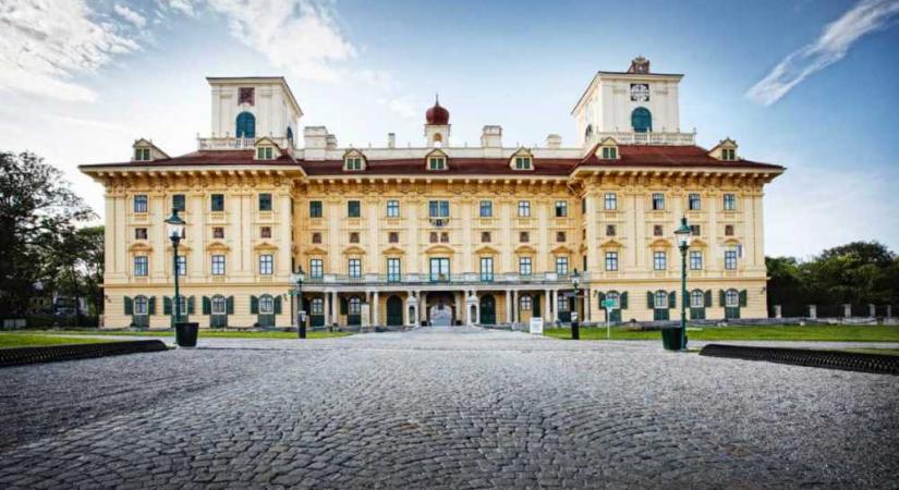 Rendkívüli nyitvatartással és vonósnégyes fesztivállal várják a magyar látogatókat a hosszú hétvégén az ausztriai Esterházy-helyszíneken