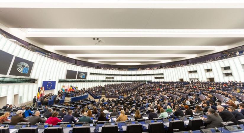 Elfogadták el az uniós médiaszabadság-törvényt