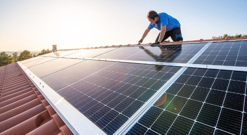 Kiegyeztek a napelemes céggel, kompenzációt kapnak az ügyfelek