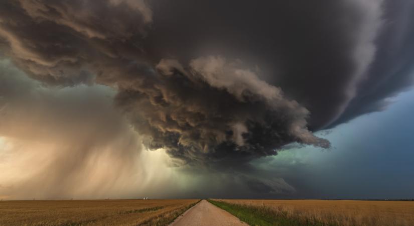 Mintha az apokalipszisre figyelmeztetnének: pusztító vihar tombolhat az Egyesült Államokban