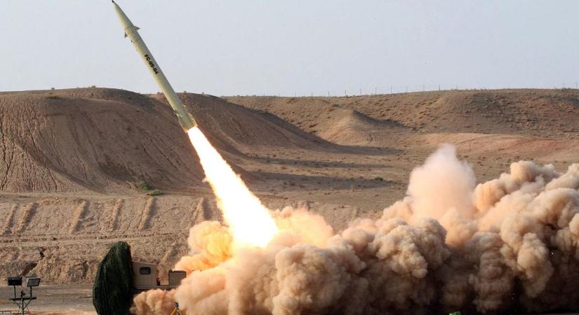 Megborulhatnak az erőviszonyok az izraeli háborúban: a jemeni húszik rettenetes rakéták bevetésére készülnek