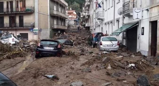 Tornádó, áradás és sárlavinák Szardínián és Szicíliában