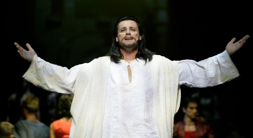 Húsvétkor műsoron lesz a Jézus Krisztus Szupersztár a Madách Színházban