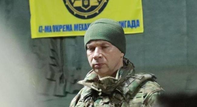 Az orosz csapatok három dandár sávjában próbálják áttörni az ukrán védelmet Avgyijivkánál – Szirszkij