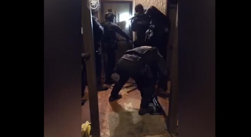 Veszélyes drogdílereket tartóztattak le a kommandósok Pozsonyban (VIDEÓ)