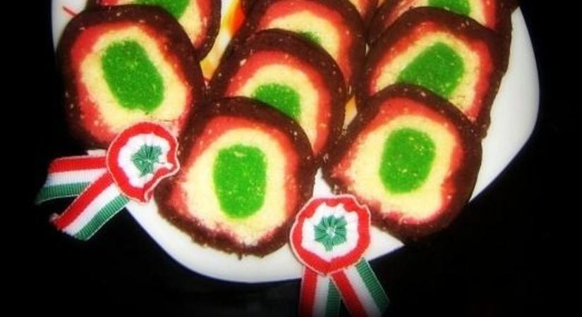 Kokárda keksztekercs: így kerülhet nemzeti színű desszert az ünnepi asztalra