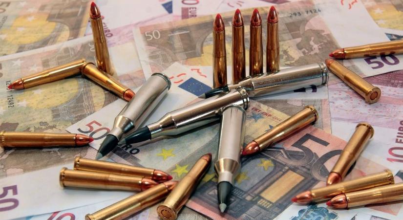 Félmilliárd euróból bővítenék az EU lőszergyártását