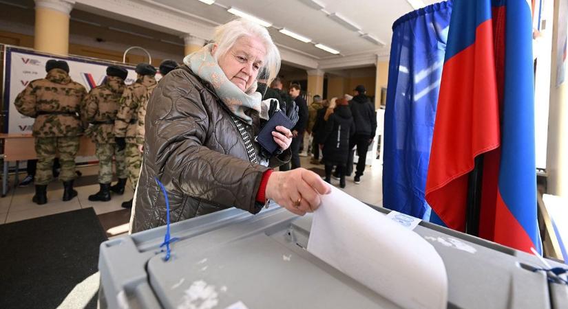 Orosz elnökválasztás: civilek és az ukrán hadsereg is támadja a szavazóhelyiségeket