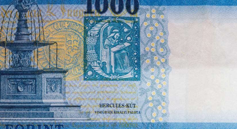 Sarkára állt március 15-én a forint: így zárt a magyar valuta a nap végére
