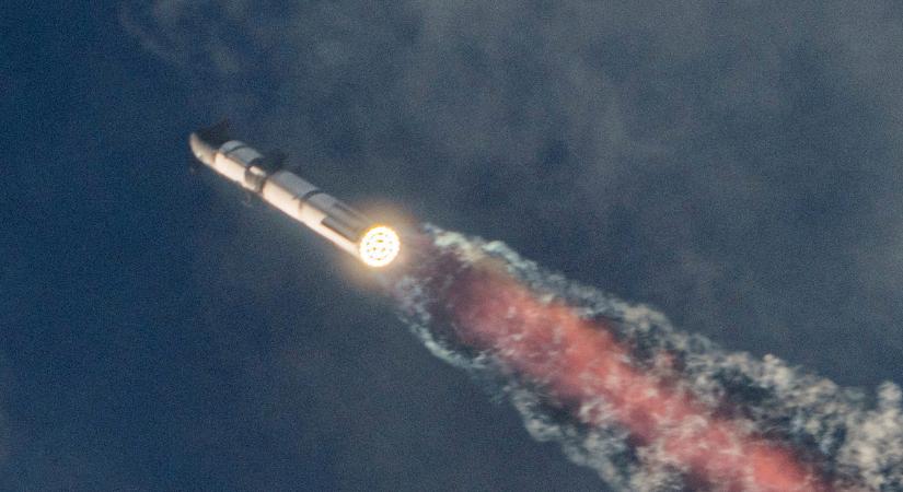 „Sikeres” küldetést hajtott végre a SpaceX, mégis megsemmisült a rakétájuk
