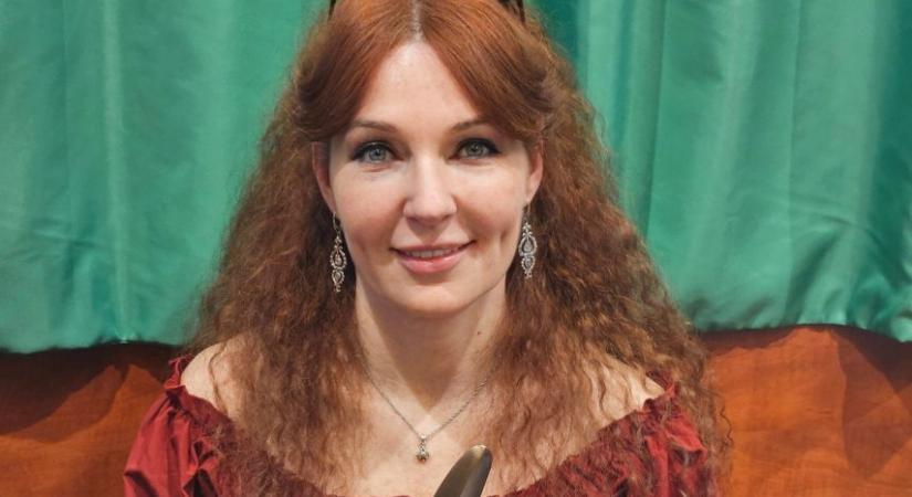 Mirtse Zsuzsa költő, író kapta idén a Bella István-díjat