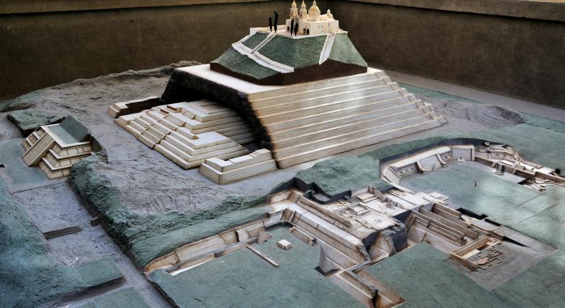 Brutális méretű szerkezet lapul az ősi maja piramis belsejében, az építők kiléte a kulcs