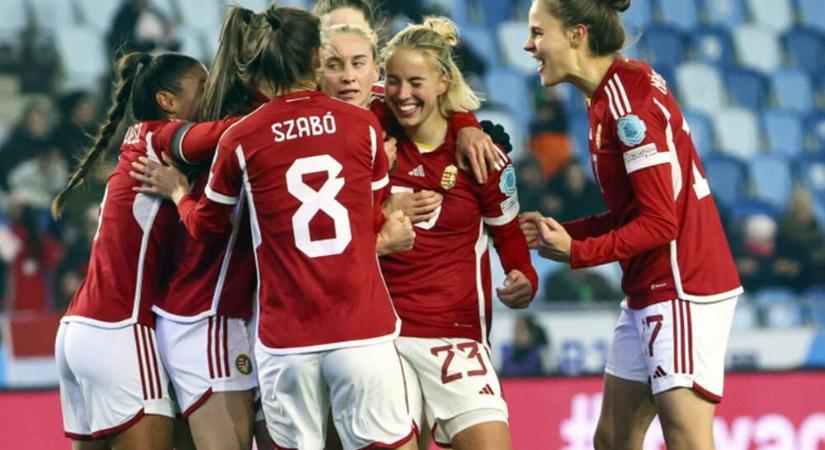 Változás a női foci-válogatott élén