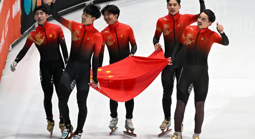 A Liu fivérek aranyérmesek a rotterdami gyorskorcsolya vb-n – már kínai színekben