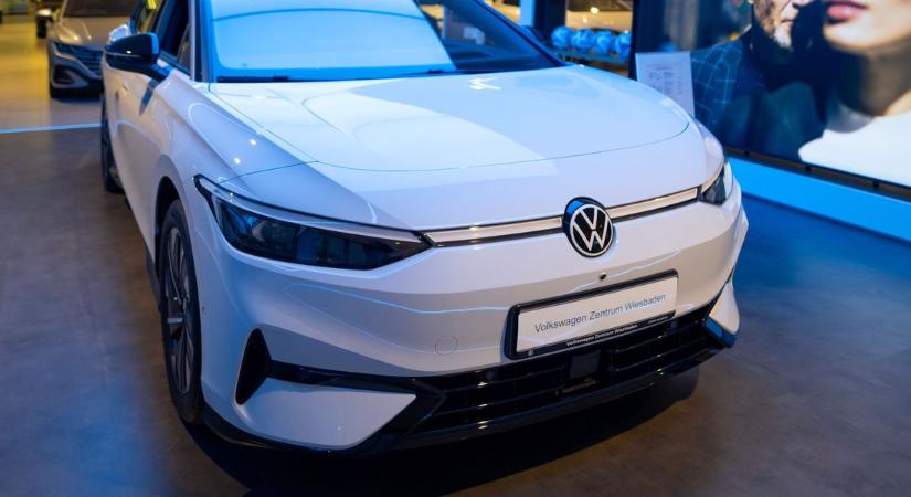Mutatjuk a VW új, hatalmas csomagterű e-kombija árát