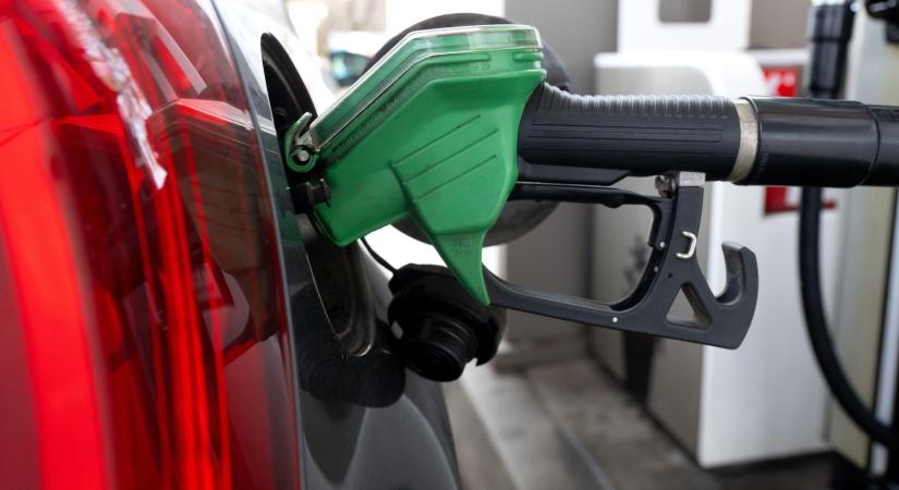 Rossz hír jött az üzemanyagárakról: azonnal induljunk teletankolni a kocsit?