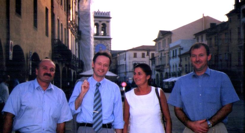 Huszonöt évvel ezelőtt indult az olasz kapcsolat