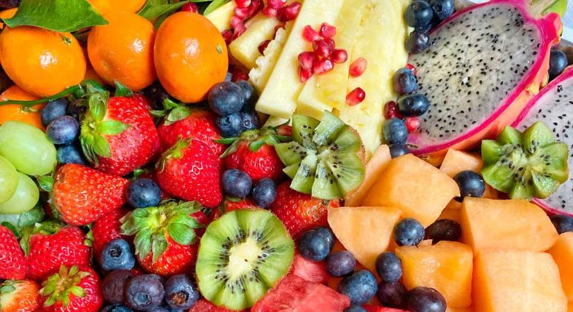 Főszerepben a gyümölcsök – Öt gyümölcsös desszert a TikTokról, amit mindenképpen ki kell próbálnod