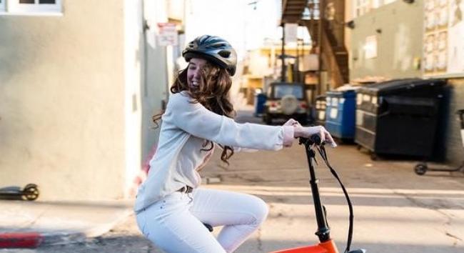 E-kerékpárokat és e-rollereket lopott kempingekben egy betörőpáros
