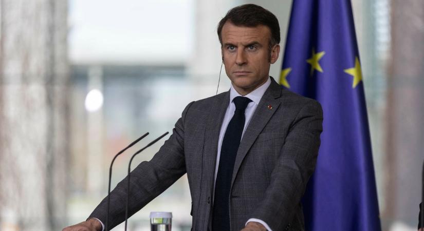 Emmanuel Macron összevissza beszél, háborúba sodorná Európát