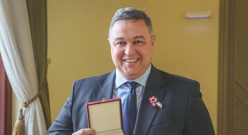 Táncsics-díjat kapott a Magyar Nemzet lapszerkesztője, Szentesi Zöldi László