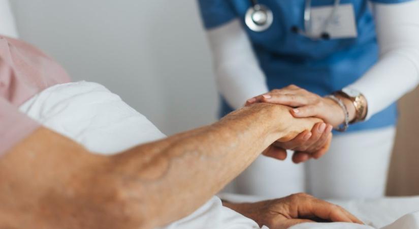 Egy hospice-nővér elárulta, mit tapasztal meg szinte minden ember a halála előtt