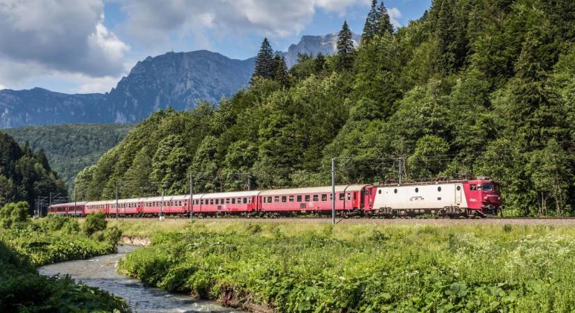 50 km/órával közlekednek Romániában a 120 km/órás sebességre tervezett vonatok