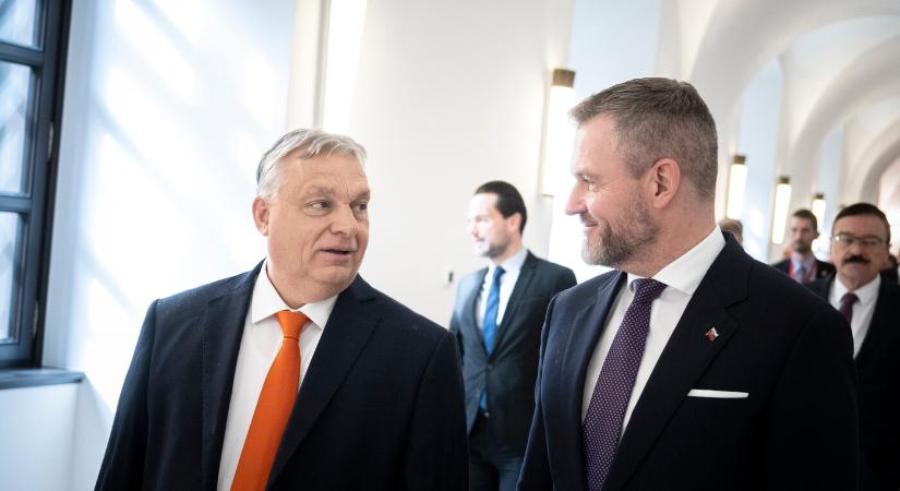 ICJK: 2020-ban Pellegrini Orbán közvetítésében utazott Moszkvába