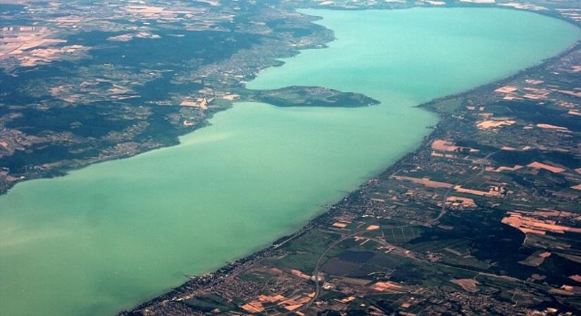 Közfelháborodás kíséri a Balaton-part beépítését
