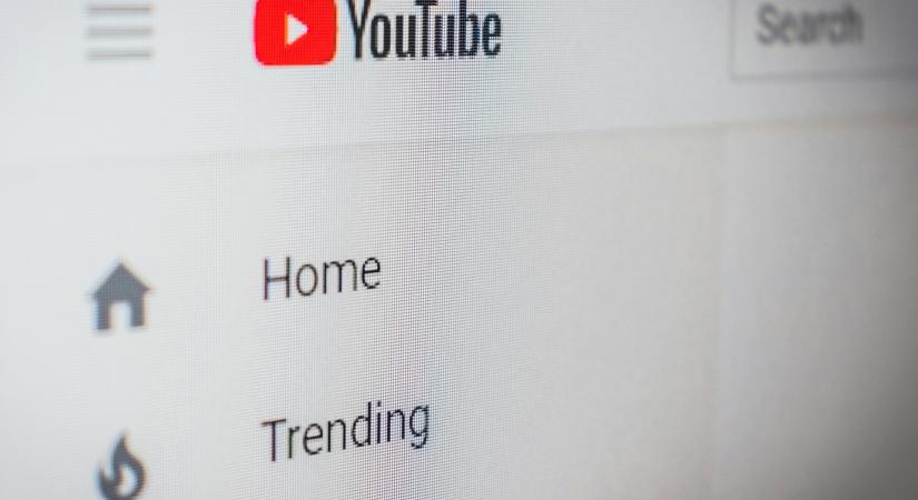 A YouTube megkönnyíti az MI által generált videók azonosítását